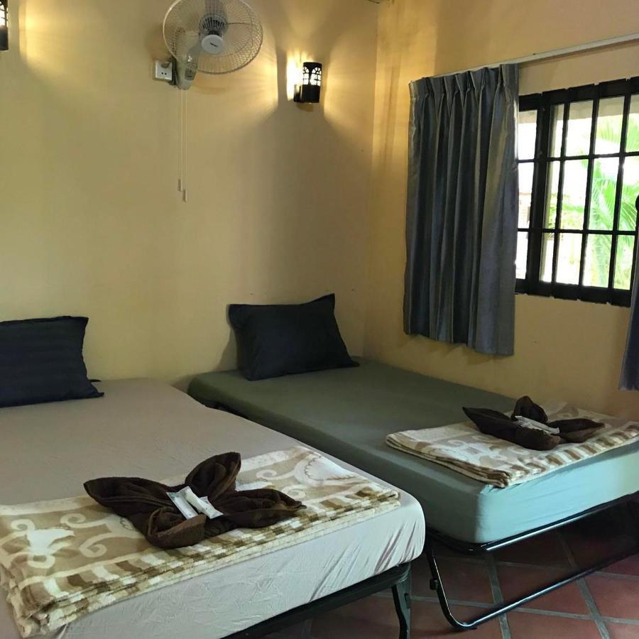 Captain Chim'S Guest House Kep Room photo